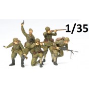 1/35 scale figures (182)